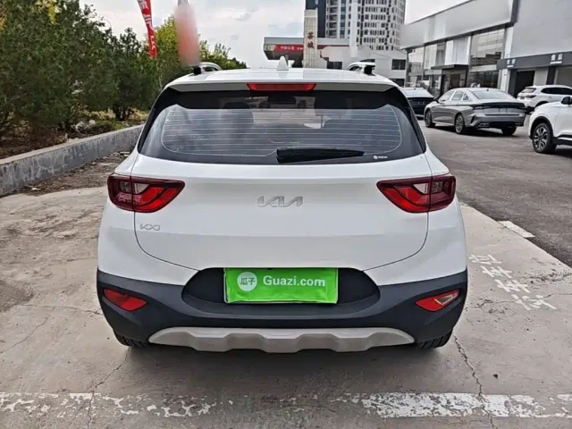 Kia KX1 — Фото автомобиля 5