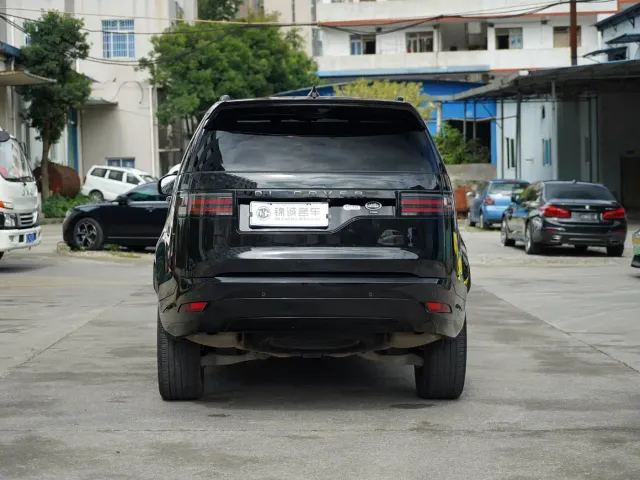 Land Rover Discovery — Фото автомобиля 11