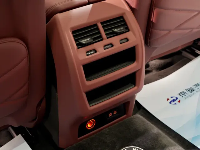 BMW X5 — Фото автомобиля 13