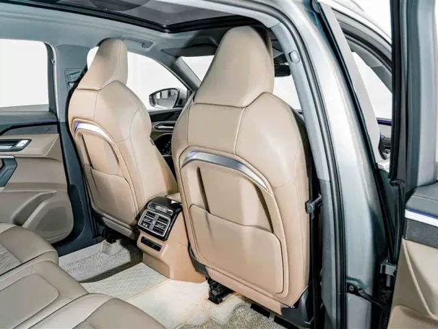 Audi Q5L — Фото автомобиля 21