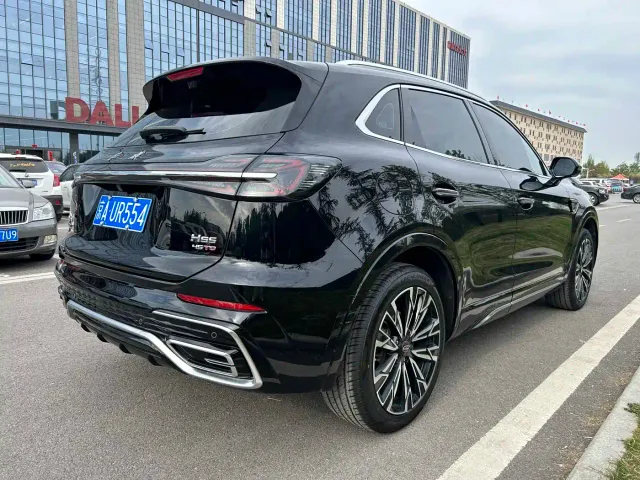 Hongqi HS5 — Фото автомобиля 12