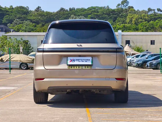 Li Auto L9 — Фото автомобиля 3
