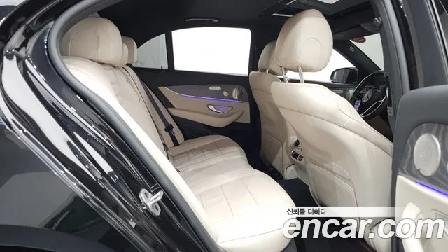 Mercedes-Benz E-Class E-класс W213 E350 4MATIC Exclusive — Фото автомобиля 10