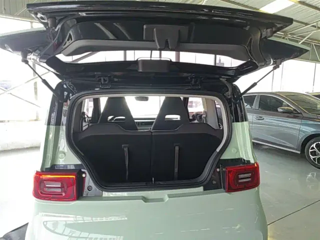 Wuling Hongguang Mini EV — Фото автомобиля 18