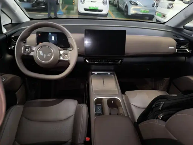 Wuling Starlight 730 — Фото автомобиля 9