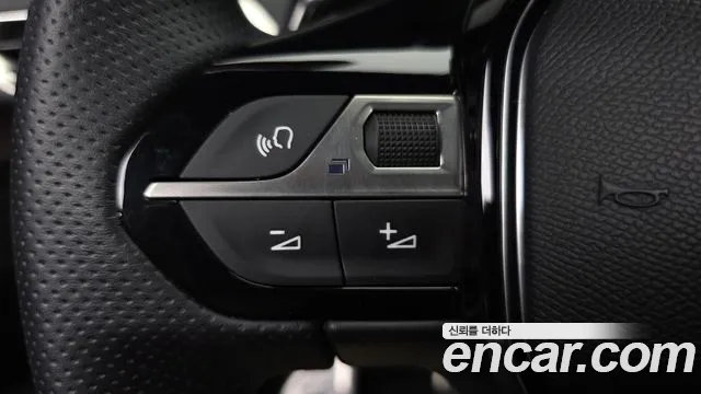 Peugeot 3008 2nd Gen — Фото автомобиля 30