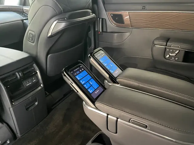 Toyota Alphard — Фото автомобиля 17