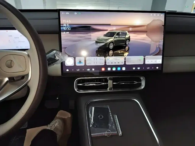 Leapmotor B10 — Фото автомобиля 9