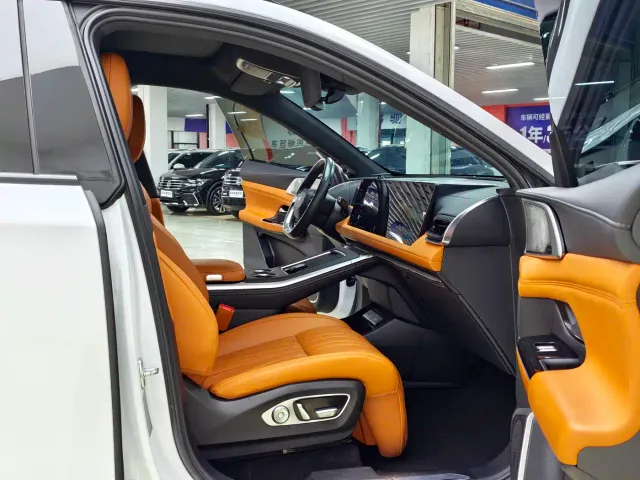 Xpeng G9 — Фото автомобиля 6