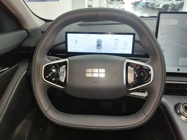 Geely Galaxy E5 — Фото автомобиля 10