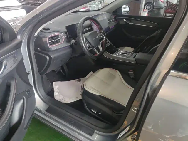 BYD Destroyer 05 2022 DM-i 120KM Flagship Edition — Фото автомобиля 15