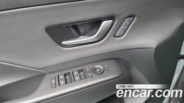 Hyundai Kona Kona (SX2) Бензин 1.6 Turbo 4WD — Фото автомобиля 18