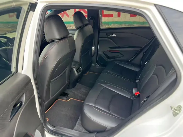Chevrolet Monza — Фото автомобиля 8