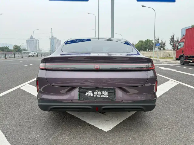 Changan Qiyuan A06 — Фото автомобиля 5