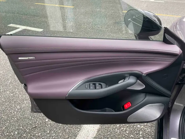 Xiaomi SU7 — Фото автомобиля 10