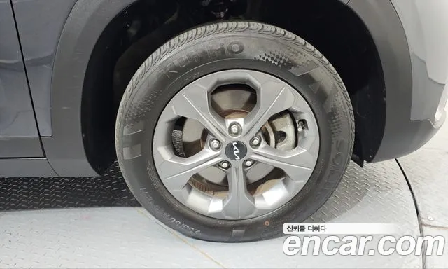 Kia Seltos — Фото автомобиля 6