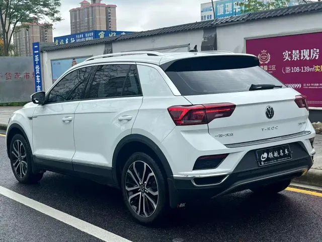 Volkswagen T-Roc — Фото автомобиля 6
