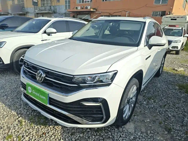 Фотография автомобиля — Volkswagen Tayron X