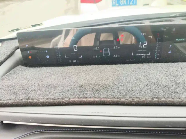 Changan Eado — Фото автомобиля 4