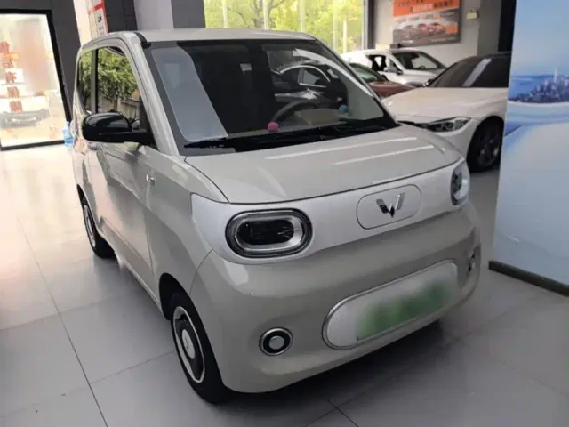 Wuling Hongguang Mini EV — Фото автомобиля 3