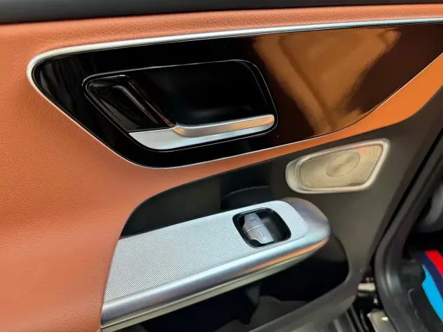 Mercedes-Benz Mercedes-Benz GLC 2024 Facelift GLC 300 L 4MATIC Sport 5-seater — Фото автомобиля 27