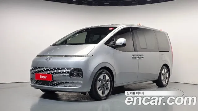 Фотография автомобиля — Hyundai Staria