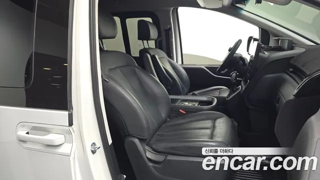 Hyundai Staria — Фото автомобиля 16