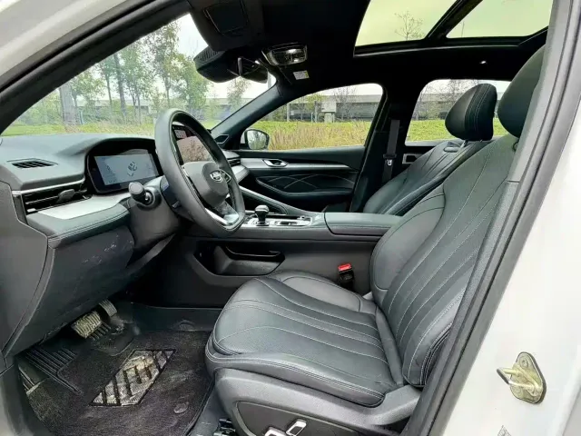 Geely Xingrui — Фото автомобиля 4