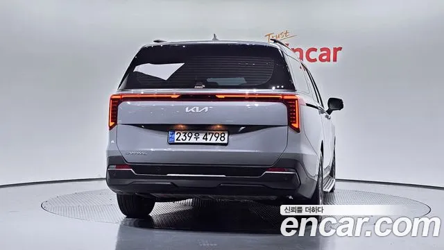 Kia Canival — Фото автомобиля 4