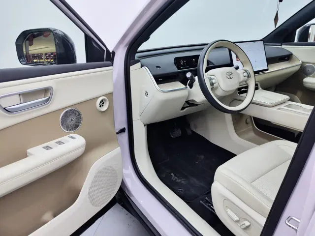 Toyota BoZhi 3X — Фото автомобиля 12