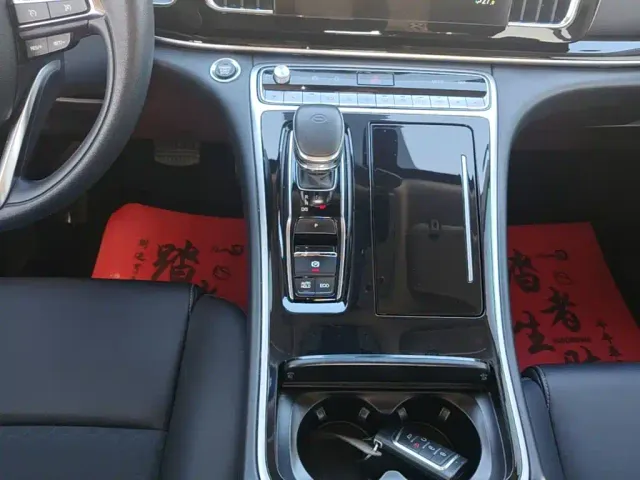 GAC Trumpchi M8 — Фото автомобиля 13