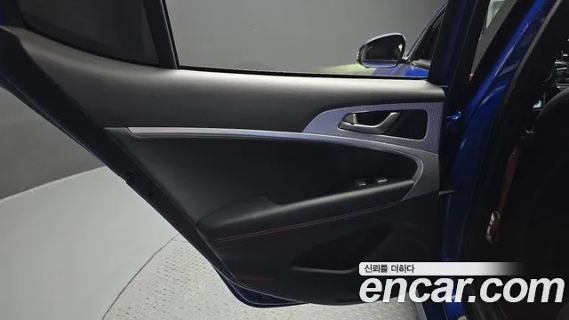 Genesis G70 — Фото автомобиля 14