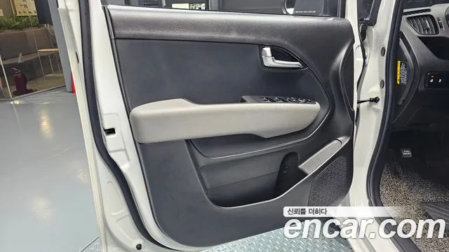 Kia RAY Новый Kia Ray Signature — Фото автомобиля 24