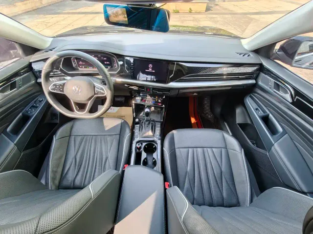 Volkswagen Passat — Фото автомобиля 19