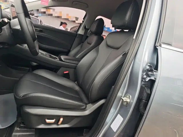 Baojun Yunhai — Фото автомобиля 14