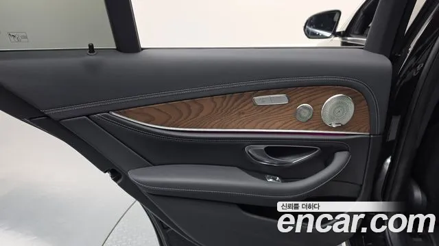 Mercedes-Benz E-Class W213 — Фото автомобиля 14