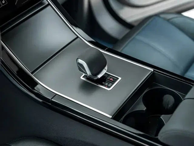Land Rover Range Rover Velar — Фото автомобиля 18