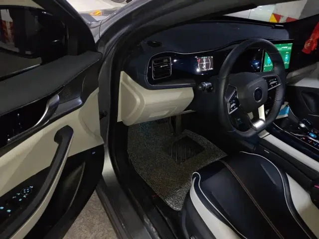 BYD Qin PLUS — Фото автомобиля 12