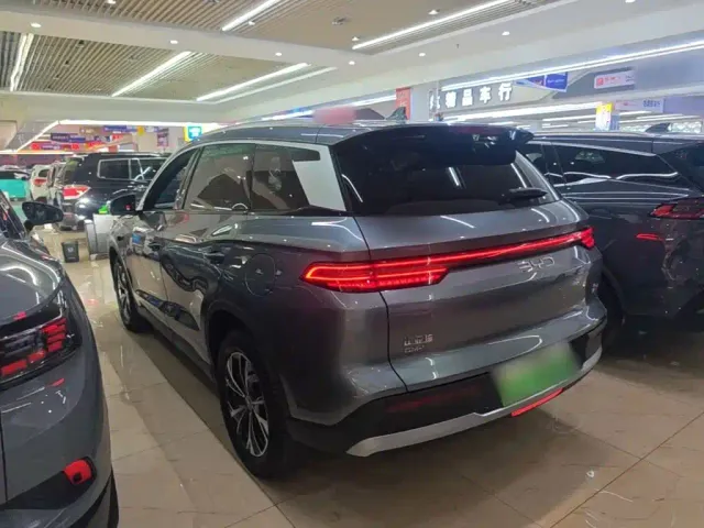 BYD Song Pro — Фото автомобиля 4