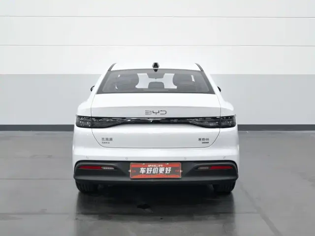 BYD Seal 05 DM-i — Фото автомобиля 4