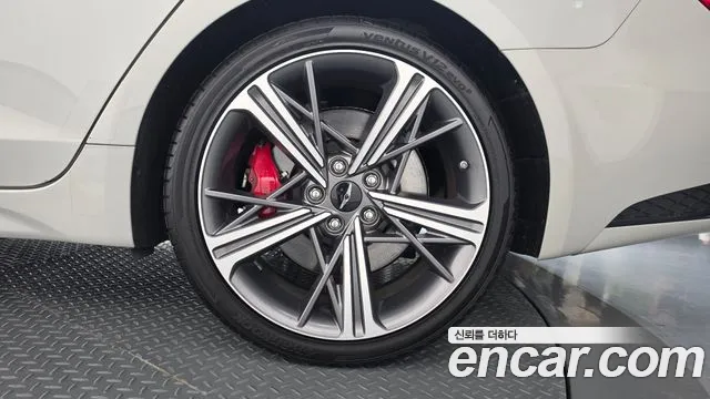 Genesis G70 New — Фото автомобиля 6