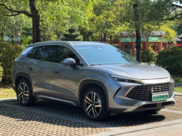 BYD Song L DM-i — Фото автомобиля 3
