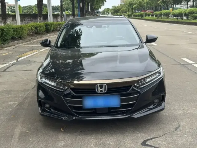 Honda Accord — Фото автомобиля 7