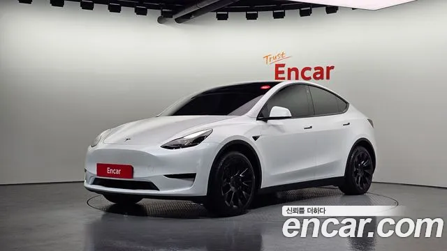 Фотография автомобиля — Tesla Model Y