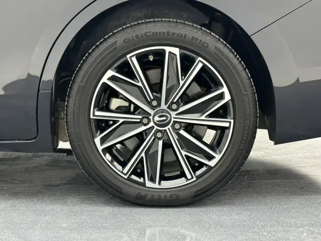 GAC Trumpchi E8 — Фото автомобиля 30