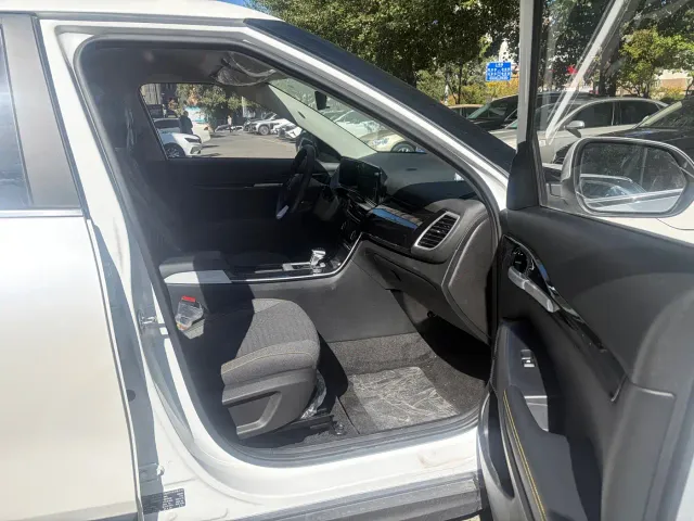 Kia Seltos — Фото автомобиля 16