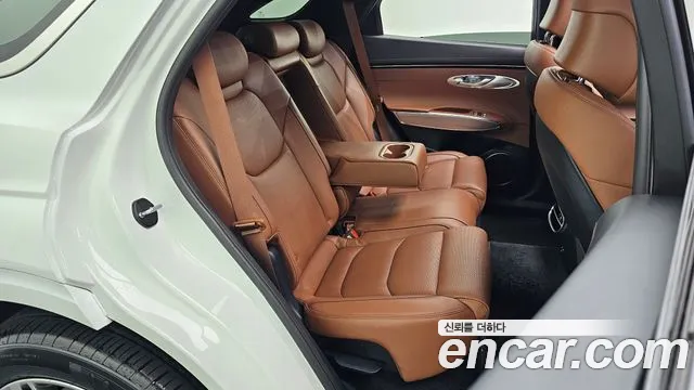 Genesis GV70 — Фото автомобиля 17