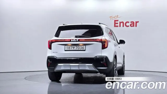 Kia Seltos Бензин 1.6 турбо 2WD — Фото автомобиля 2