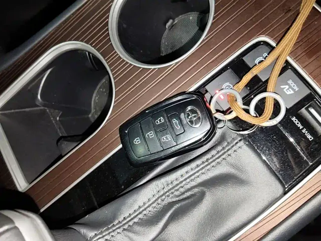 Toyota Granvia — Фото автомобиля 8