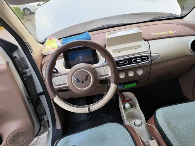 Wuling Hongguang Mini EV — Фото автомобиля 6